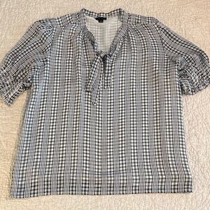 Ann Taylor Black and White Plaid Blouse, EUC, Sz M